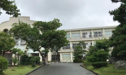 田原市立田原中部小学校